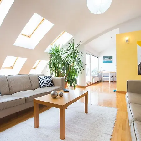 Apartment Penthouse Apartment With Private Parking Zagreb