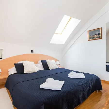 Penthouse Apartment With Private Parking Apartment Zagreb
